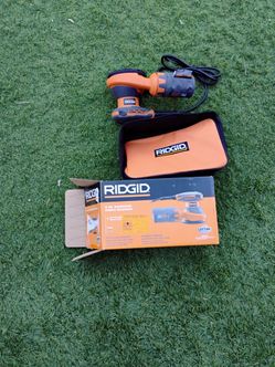 RIDGID 5-Inch Random Orbit Sander with Bag