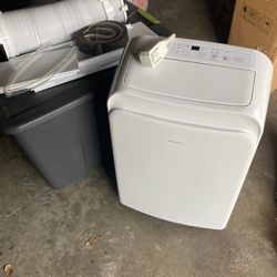 Insignia Portable Air Conditioner 7,000 BTU