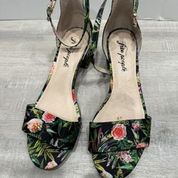 Sandals Women Size 9 / Free People