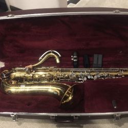 Saxophone King tenor sax, Serviced