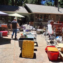 Yard Sale In Magalia