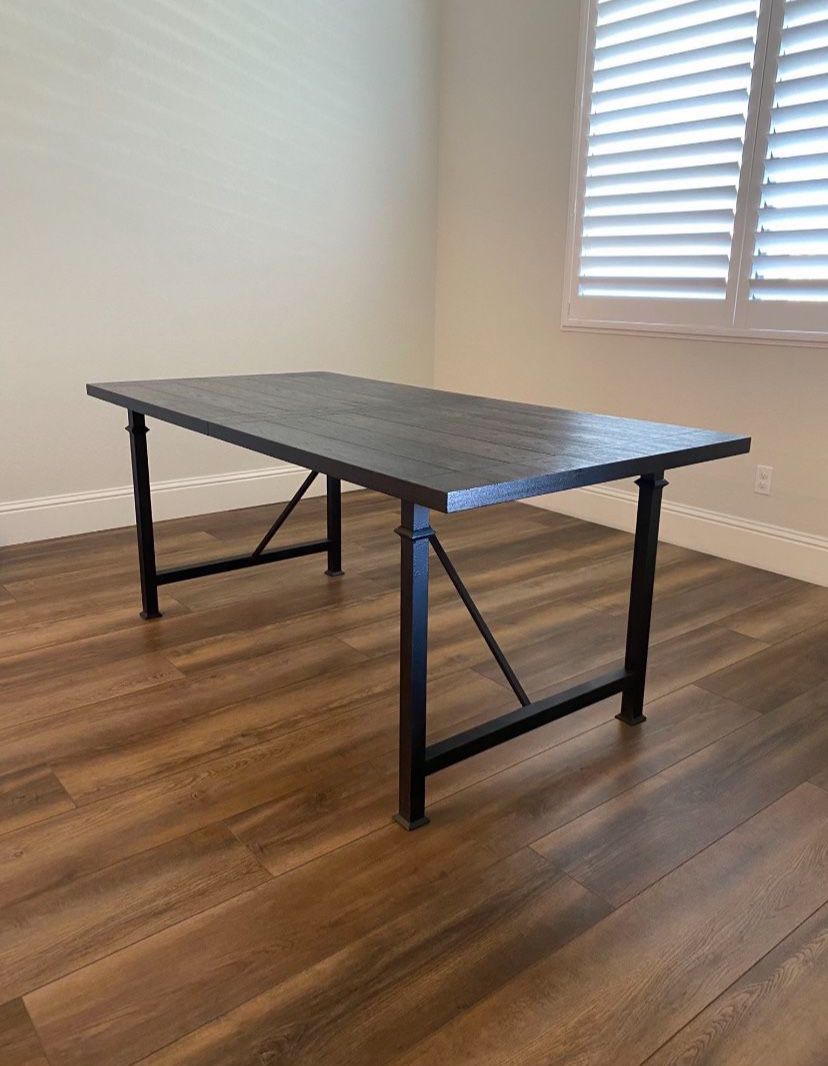 Modern farmhouse wood top dining table with metal legs