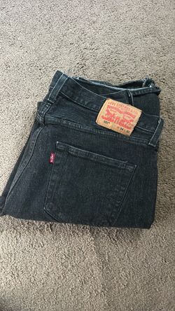 black 501s (bottom is cut)