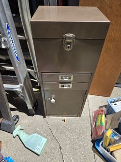 Metal Storage Cabinet