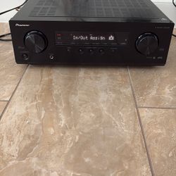 Pioneer VSX-834 7.2-Channel AV Receiver