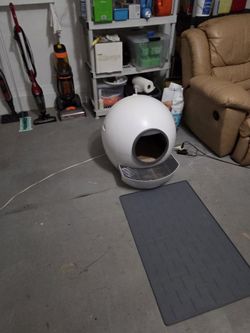 automatic litter box it has uv lights, i can take offers
