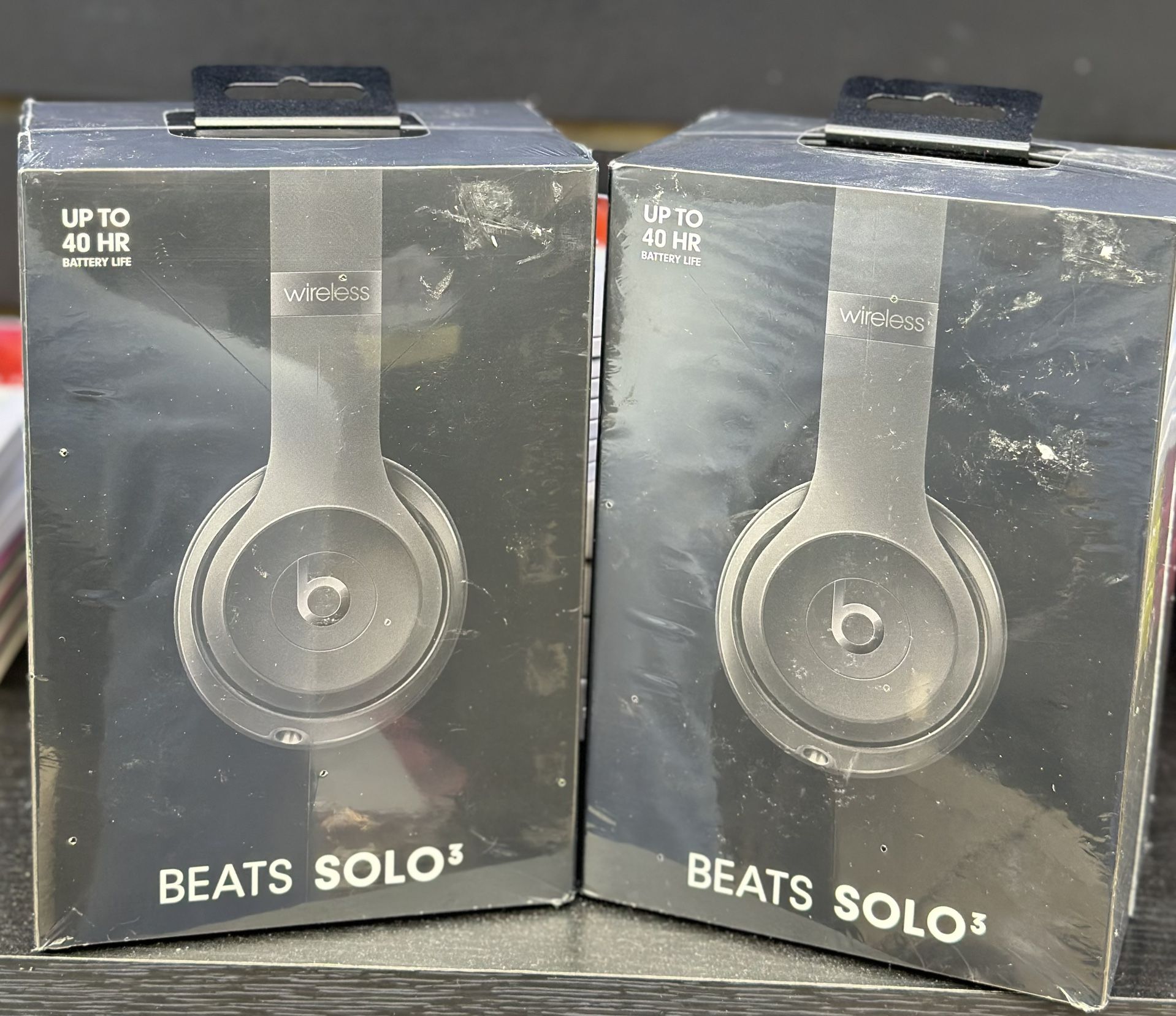 Brand New Original Beats Solo 3 🔥⌚️🖥️📱on Sale 🔥⌚️🖥️📱