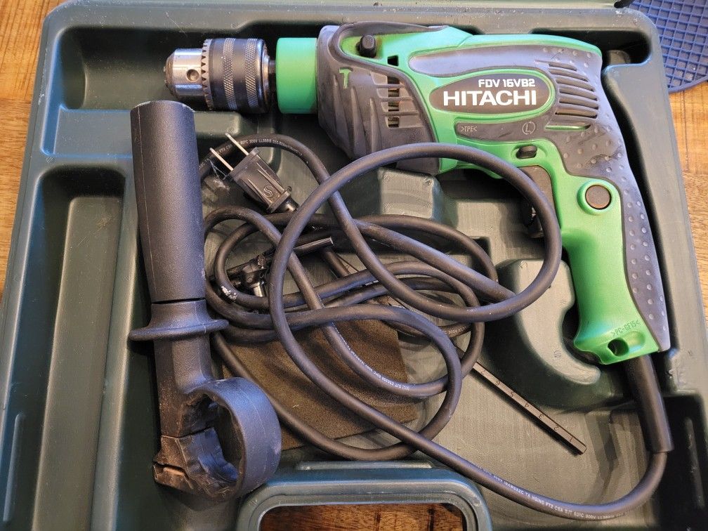 USED! (twice) Hitachi 5/8-in 5-Amp Corded Hammer Drill w/ Case
