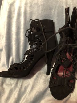 Heels size 8