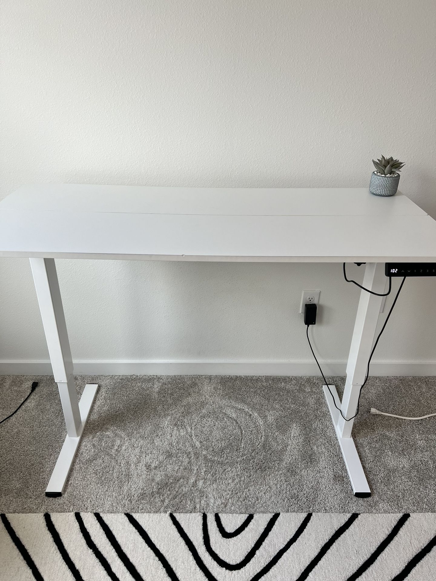 White Height Adjustable Desk 