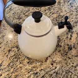 Le Creuset Whistling Tea Kettle 