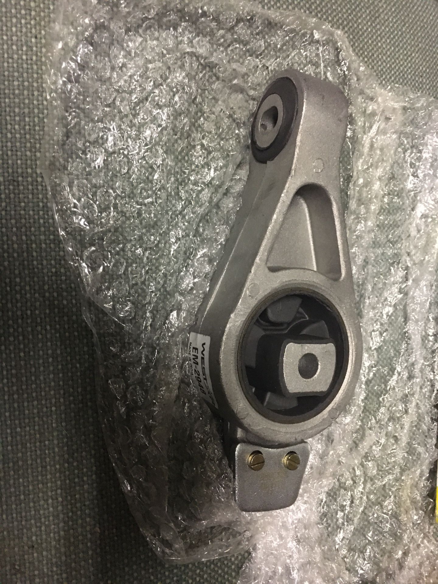 Neon motor mount.
