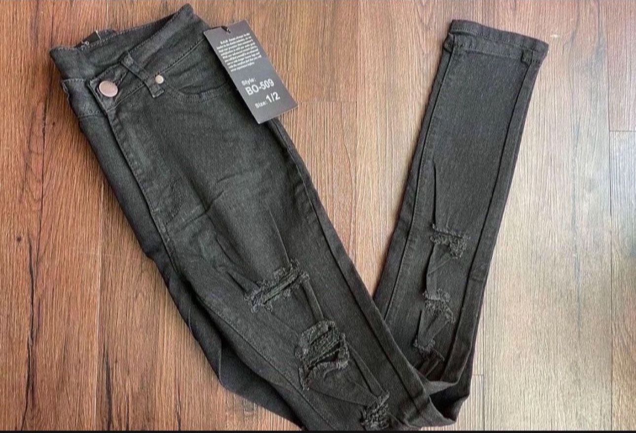 New Woman’s Jeans , 1-2Us