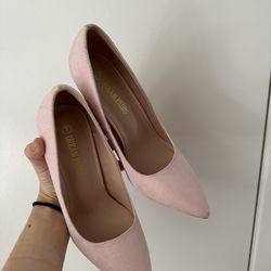 Pink Heels Size 7 