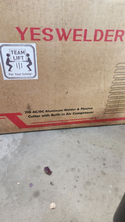 7 in 1 welder with plasma cutter and built-in air compressor