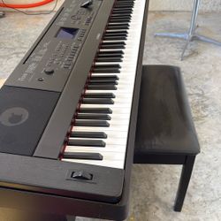 Yamaha Keyboard With Bench For Sale best Offer 
