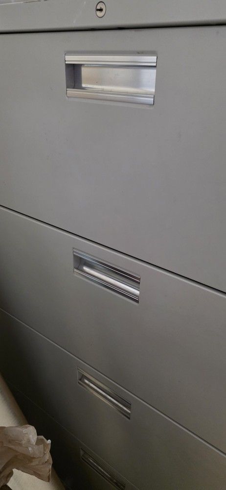 File Cabinet 4 Drawers