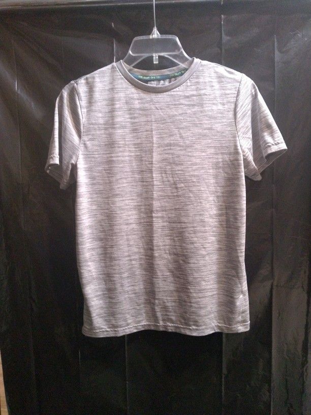 Tek Gear Dry Tek T-shirt Light Gray Boys Youth XL ( 18-20).