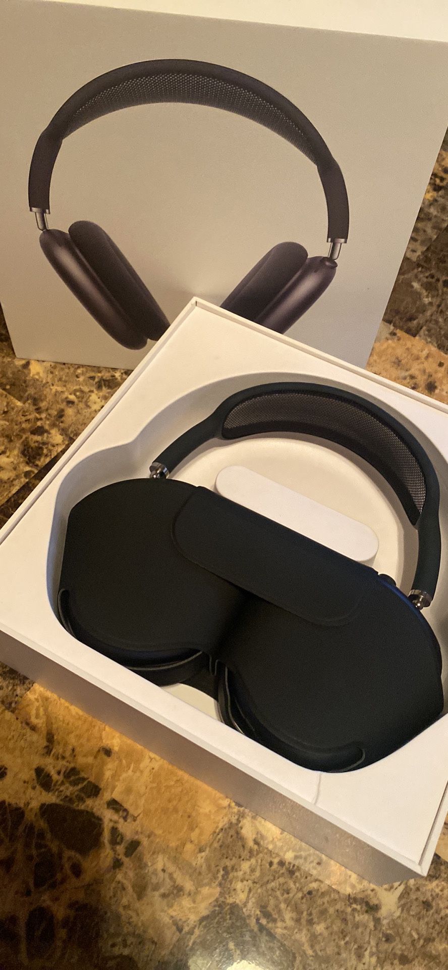 *Send Offers* Airpod Max