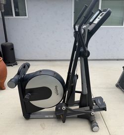 Elliptical  works good Free