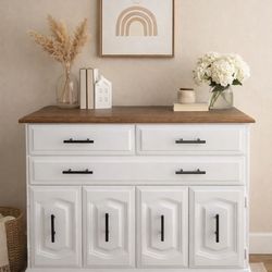 Modern sideboard buffet