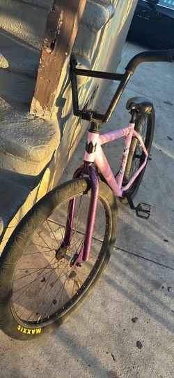 Throne pink Chad 29er