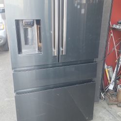COUNTER DEPTH REFRIGERATOR SIZE(DELIVERED.)