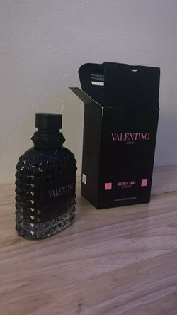 Valentino Uomo Born in Roma