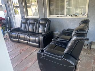 Selling Leather Electical Recliners Black Color Set Of Two