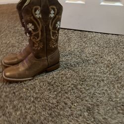 Boots In Brown 