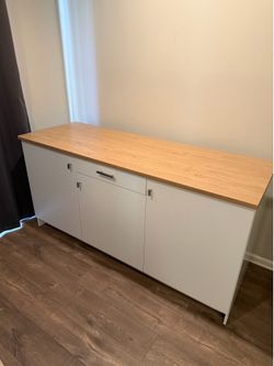 IKEA Cabinets and Countertop (KNOXHULT)