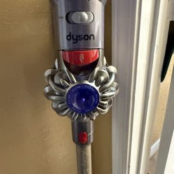 Dyson Vacuum Cordless