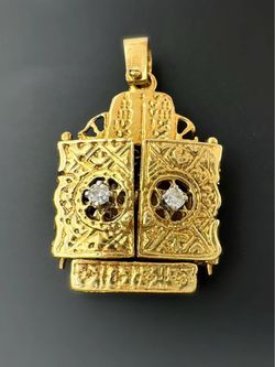 14k solid Yellow Gold 0.1CTW Diamond Torah Ark Pendant With David's Star Locket Jewish Charm Pendant