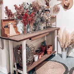 Flower Bar Set Up, Photo Shoot Staging, Dinner Parties, Etc…