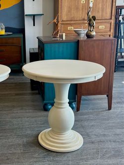 NEW White Round Side Table