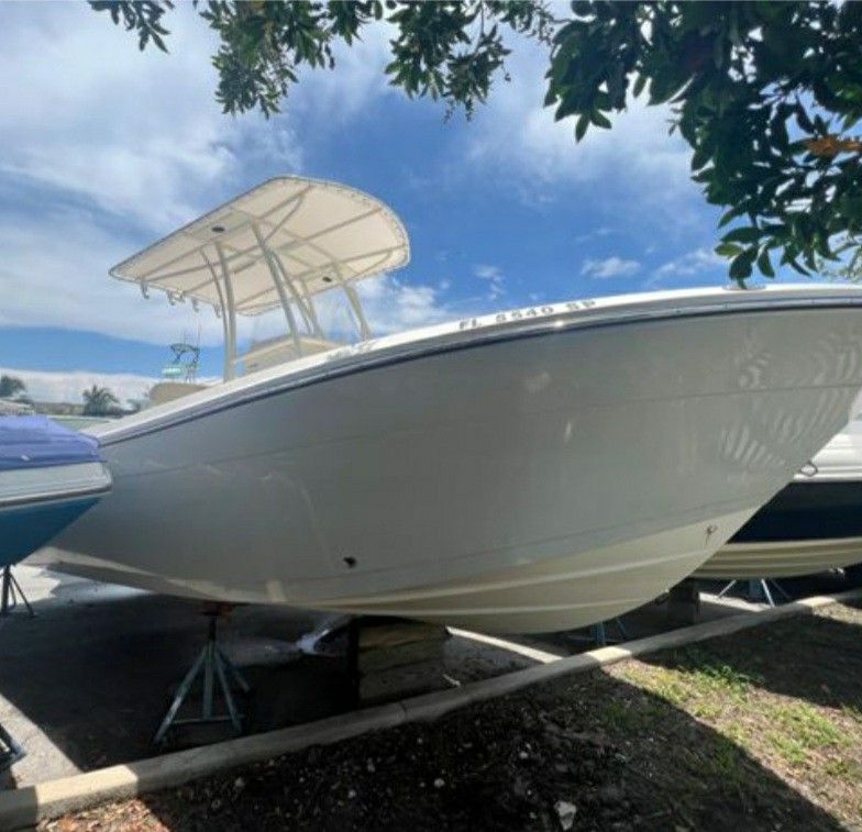 2020 22 Cobia CENTER CONSOLE BOAT ((EASY FINANCING ))