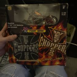 West Coasts Chopper Rc Motorcycle Slightly Damaged Packaging.