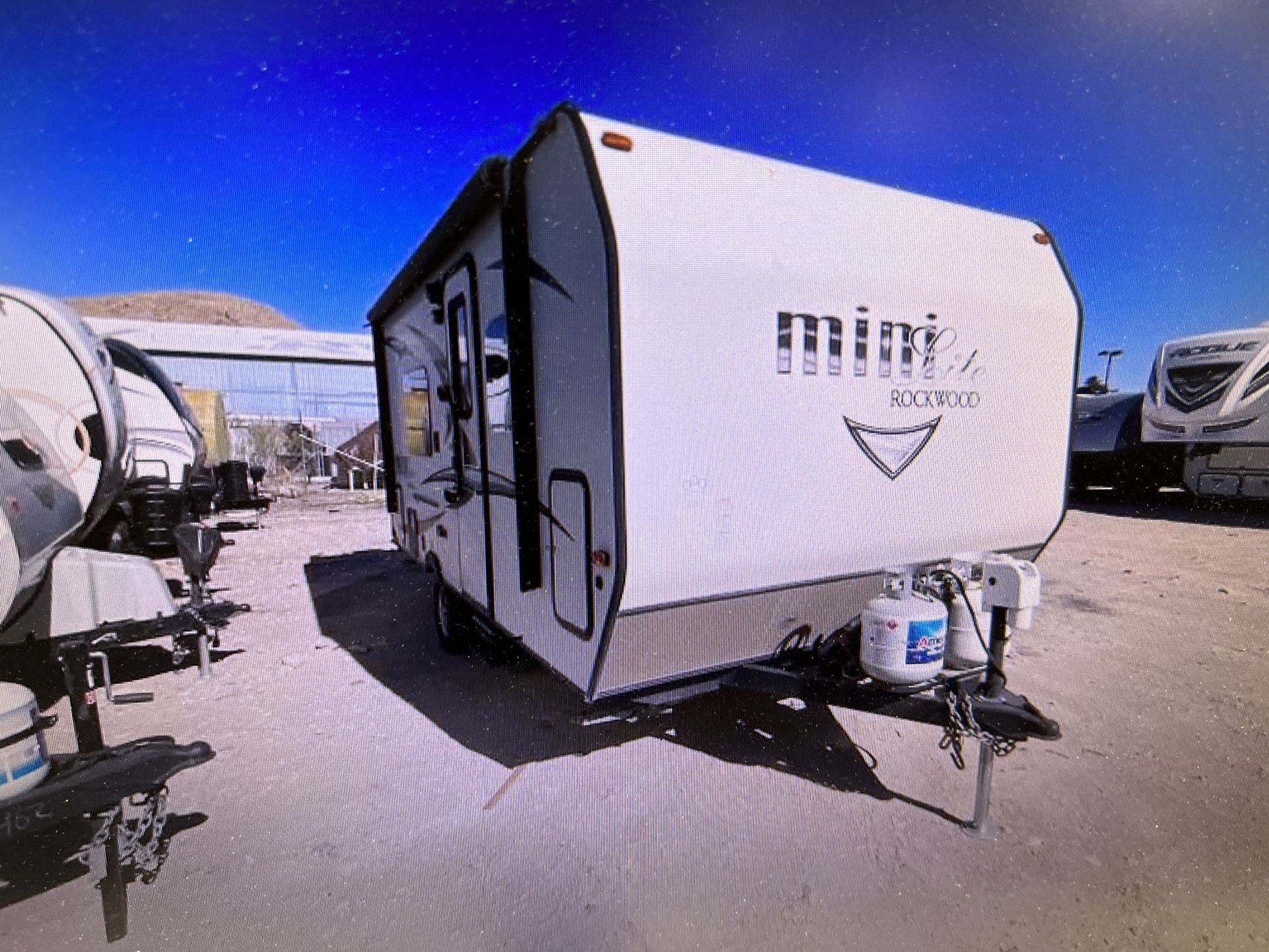 2017 ROCKWOOD MINI LITE 1905