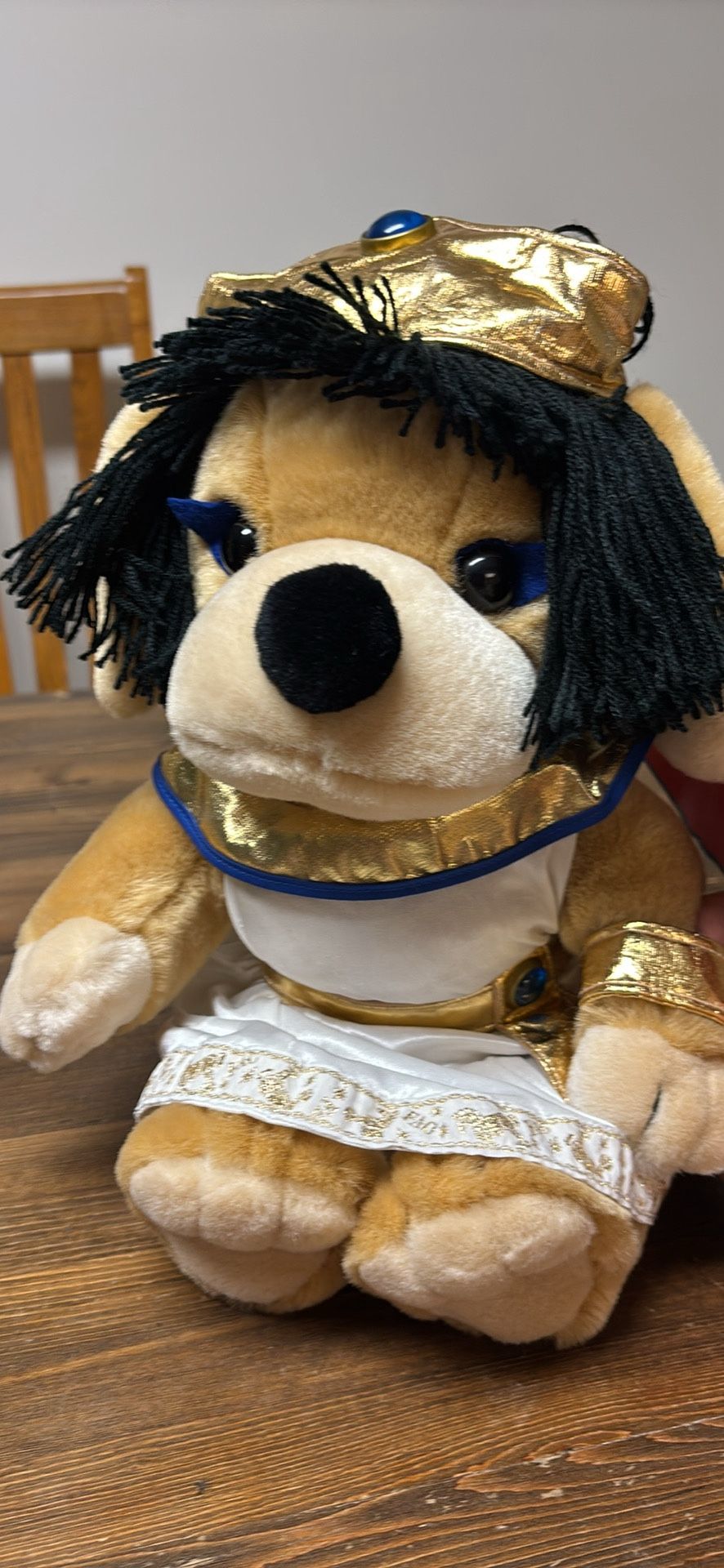 FAO Schwarz Fifth Avenue Patrick the Pup dressed as Cleopatra Plush Tags