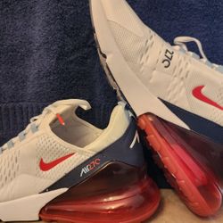 Nike Air MAX 270 Red White Blue