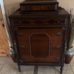 Hi Boy Antique Dresser/ Well Built