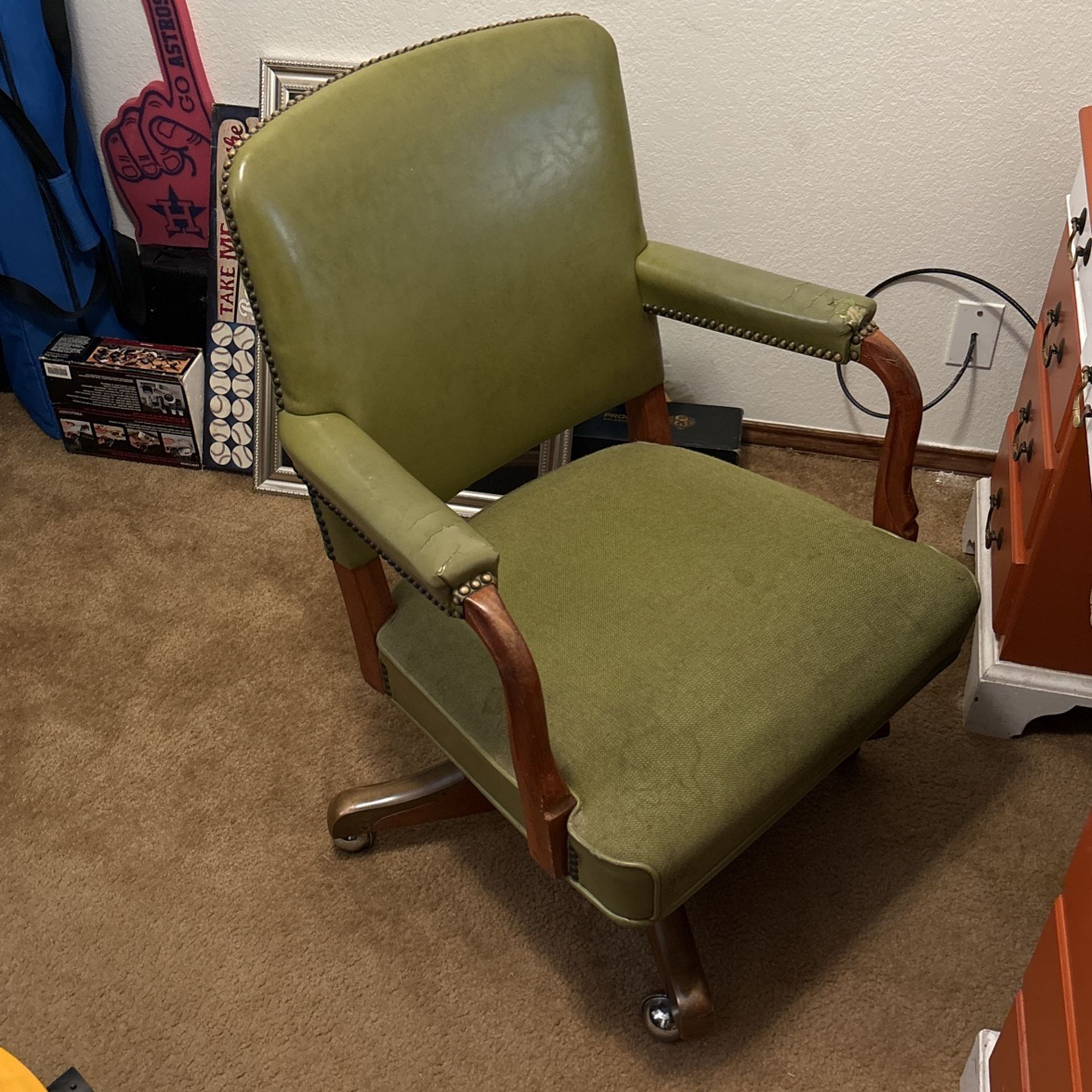 GUNLOCKE SMITH 1945 antique DESK CHAIR