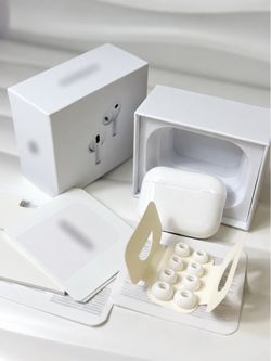 Pro-Style Wireless Earbuds – Brand New