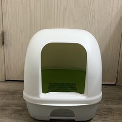 Tidy Cats Breeze Hooded Litter Box System