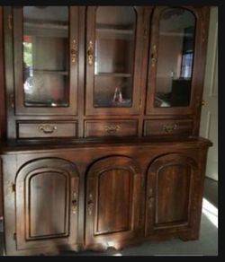 Dinning Hutch