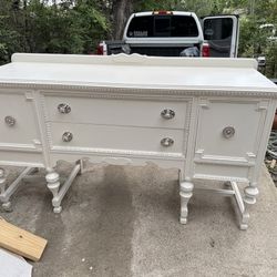 White & Silver Dresser 