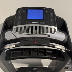 Nordic Track Commercial 1750 Treadmill