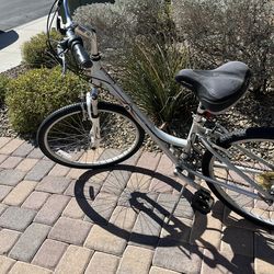 Women’s mountain bike