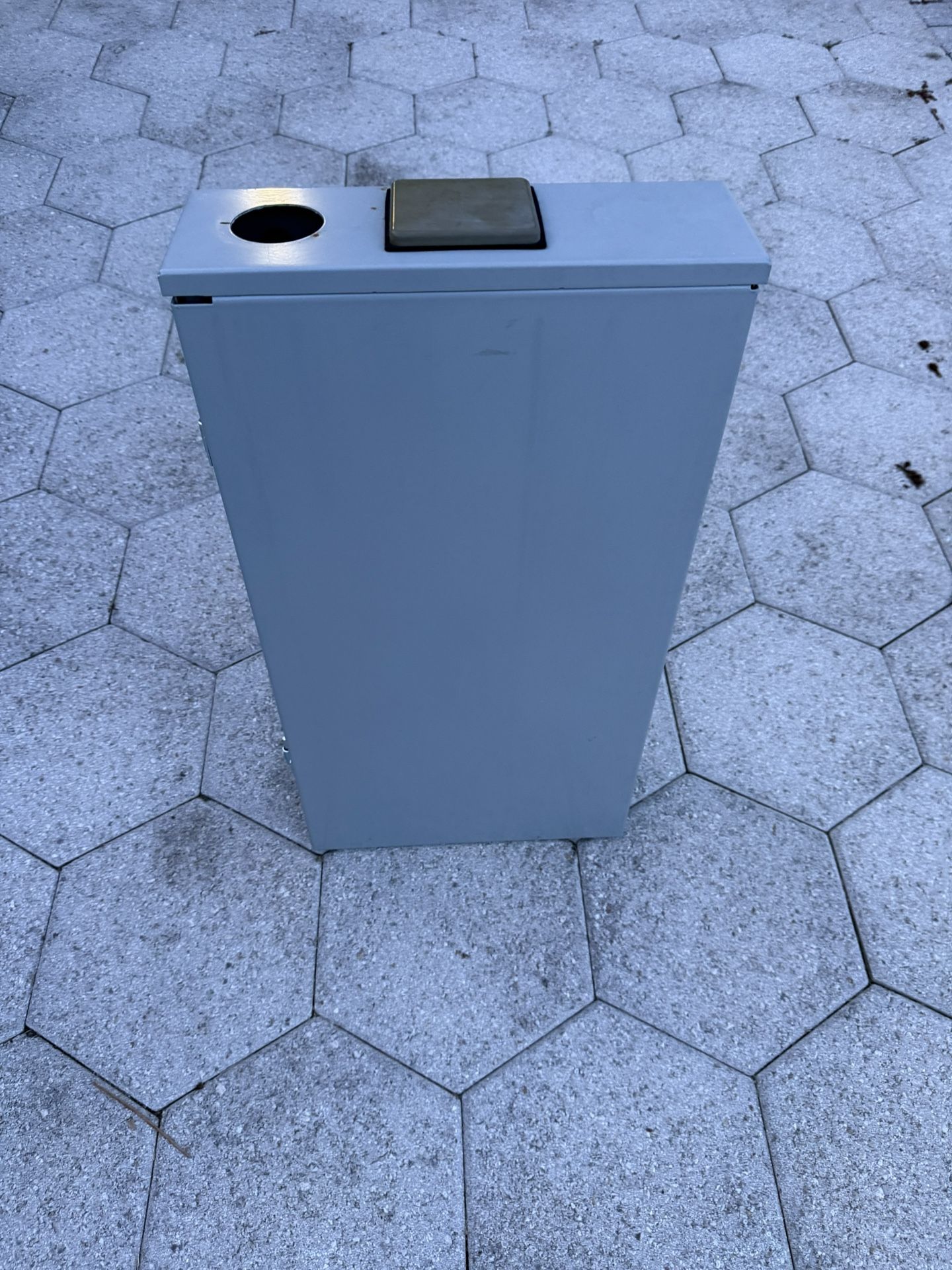 Siemens Outdoor Electrical Panel