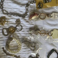 Fashion Keychains And Accesories 